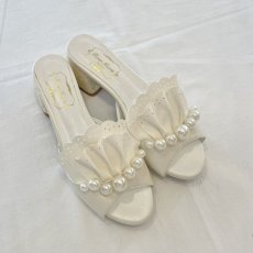 画像1: 【SAMPLE SALE】Maid pearl mule (メイド パール ミュール) (1)